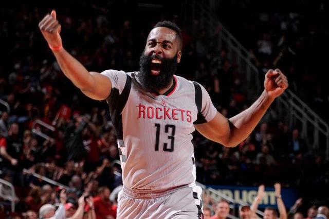 NBA媒体日经典合影，重温不灭的回忆
